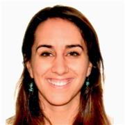 Profesora de inglés con Proficiency ofrece clases dinámicas de inglés